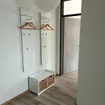 Stadtgruen 2, Ruhiges Mit Terrasse Und Kostenlosem Parkplatz, Ideal Fuer Berlin-besucher Daire