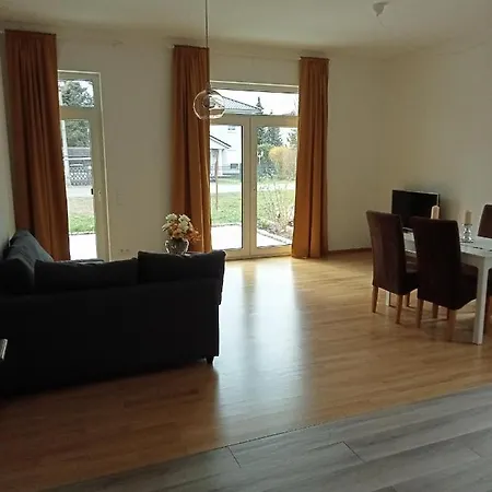 Apartmán Stadtgruen 2, Ruhiges Mit Terrasse Und Kostenlosem Parkplatz, Ideal Fuer Berlin-besucher
