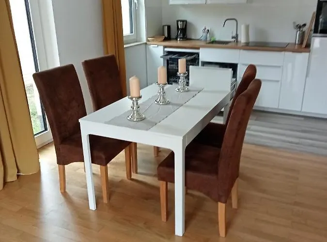 شقة Stadtgruen 2, Ruhiges Mit Terrasse Und Kostenlosem Parkplatz, Ideal Fuer Berlin-besucher برلين